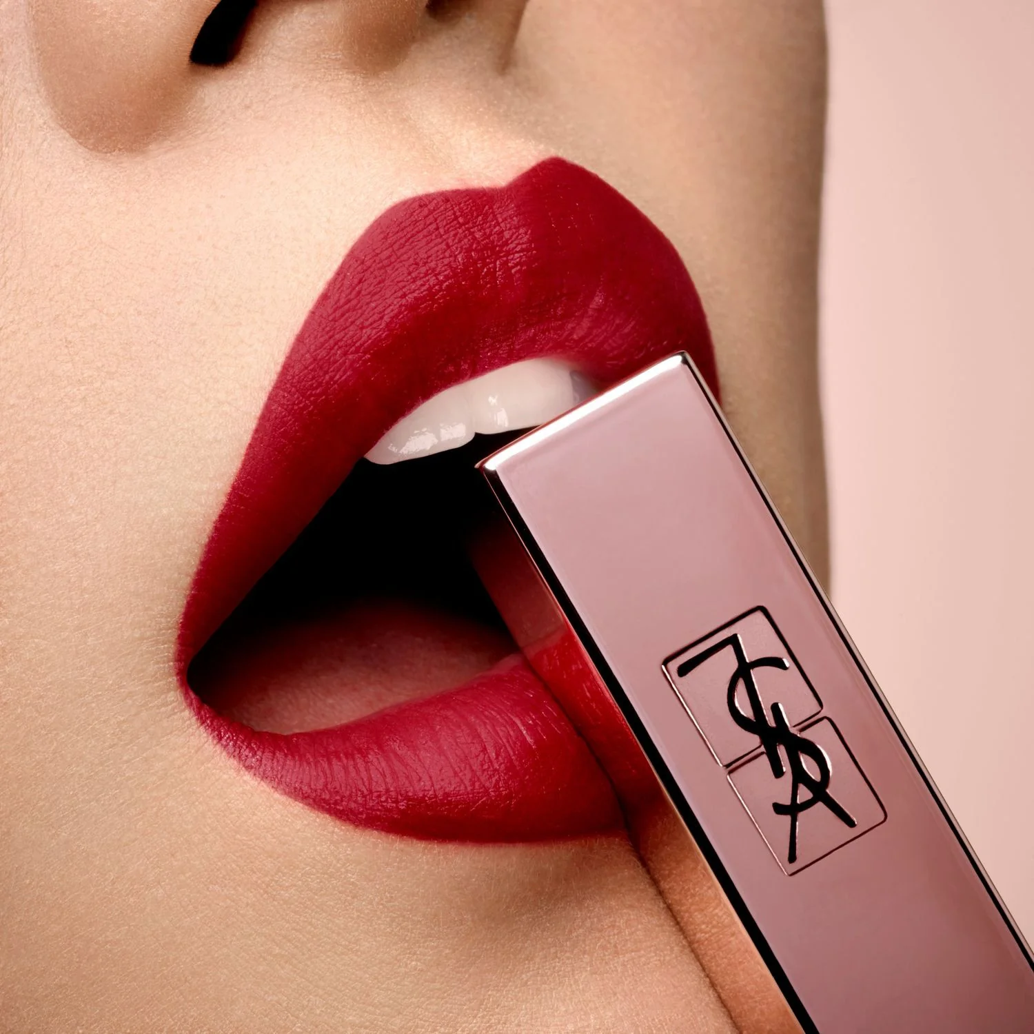 Rouge Pur Couture The Slim Glow Matte Lipstick - Ruj, Ruj Mat