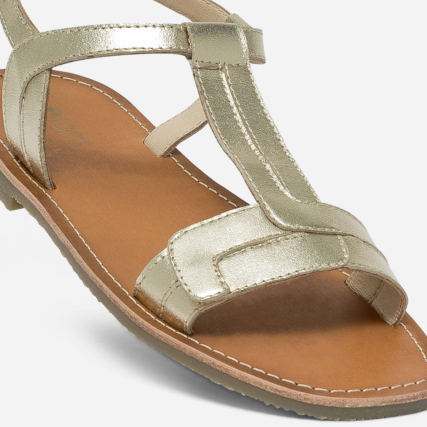 Sandale dorée en cuir