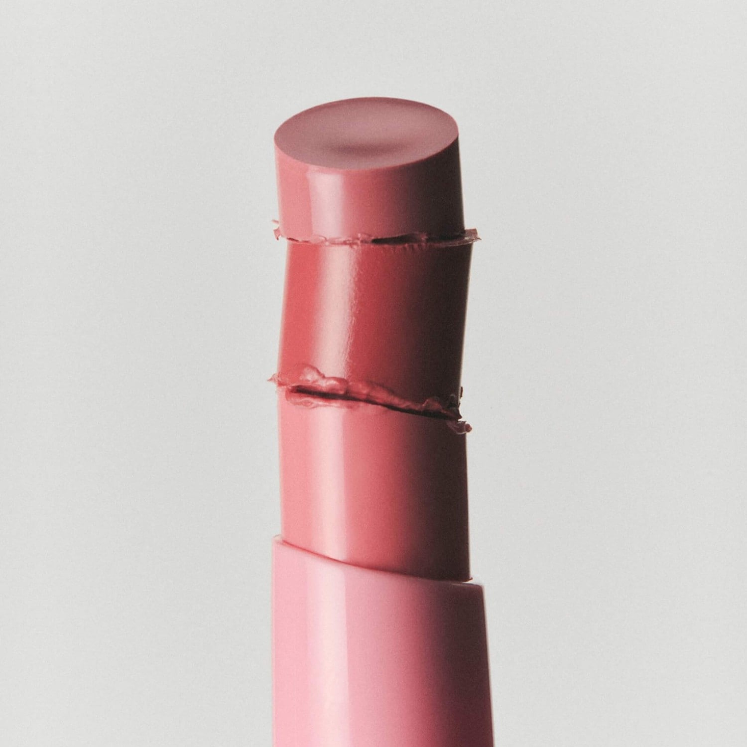 KYLIE COSMETICS Színezett vajbalzsam