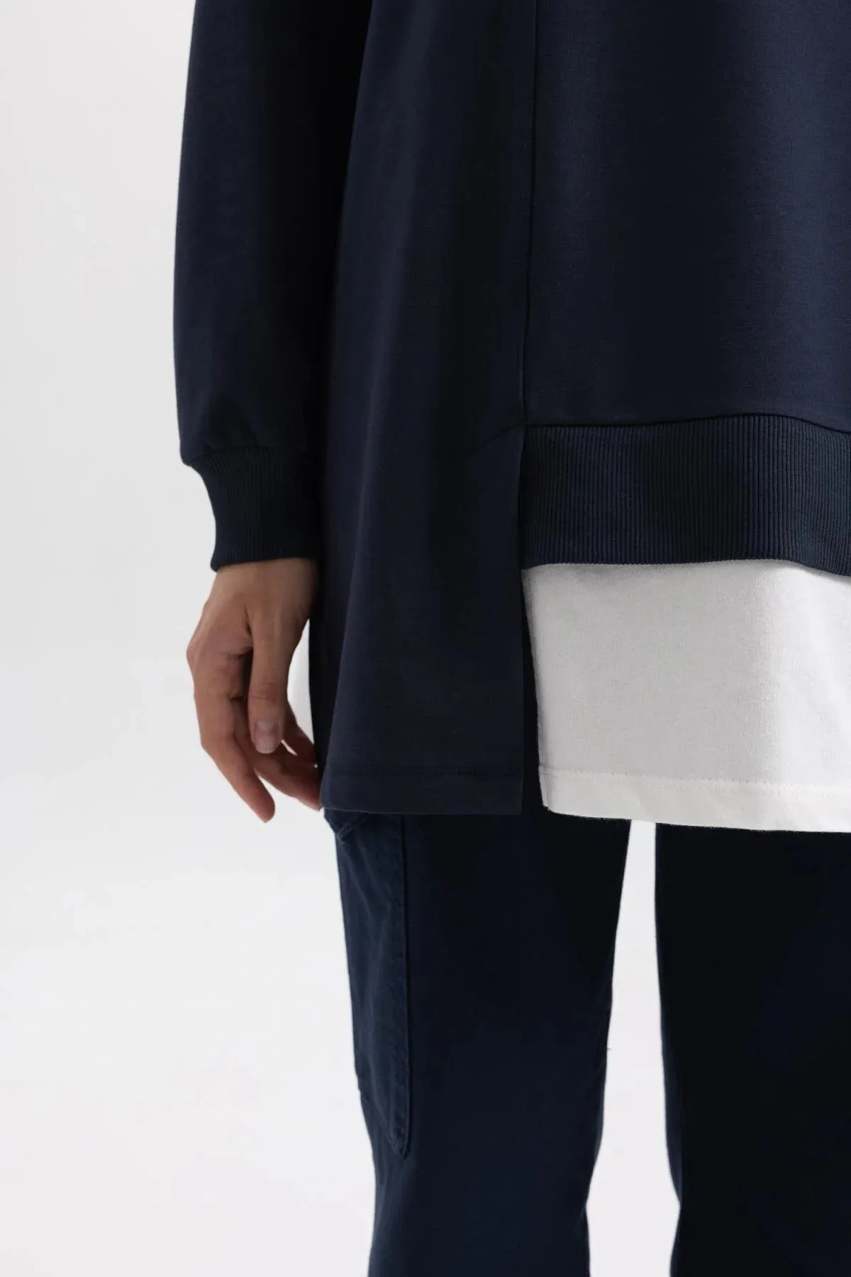 DeFacto  Sweatshirt-Tunika mit normaler Passform und Rundhalsausschnitt