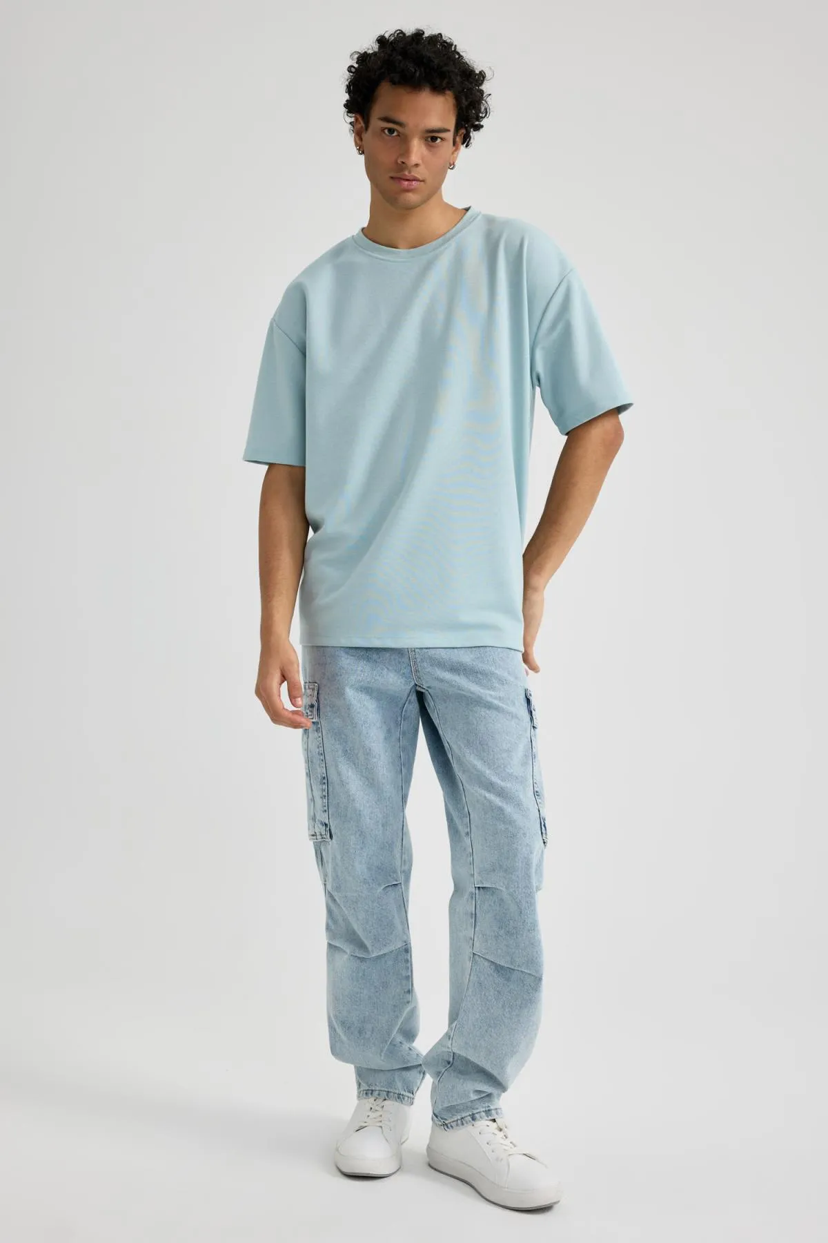 DeFacto  T-Shirt mit Rundhalsausschnitt in Oversize-Passform