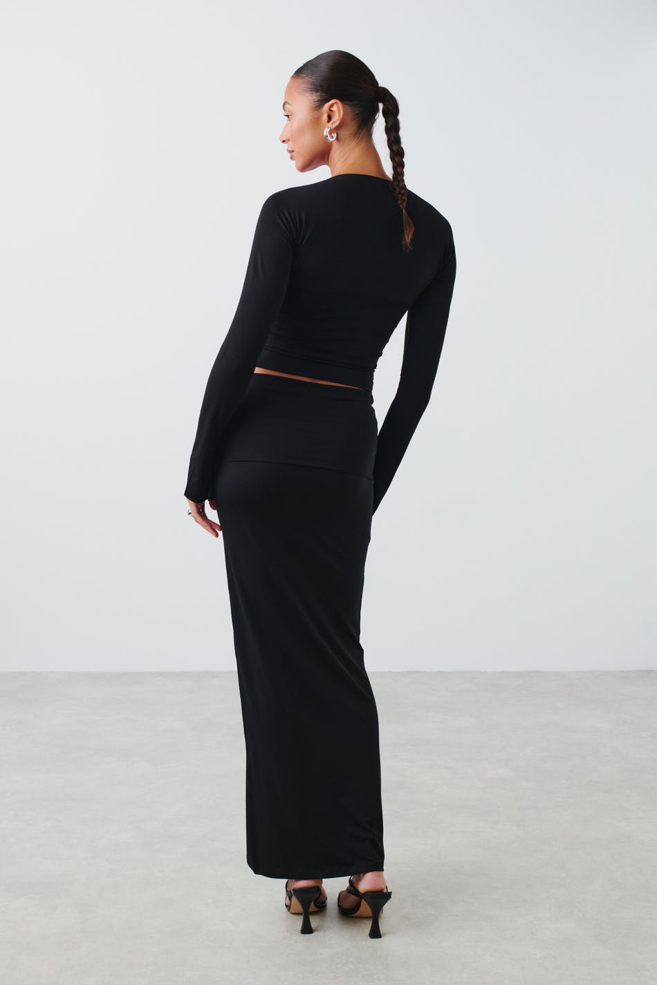 Soft touch folded maxi skirt