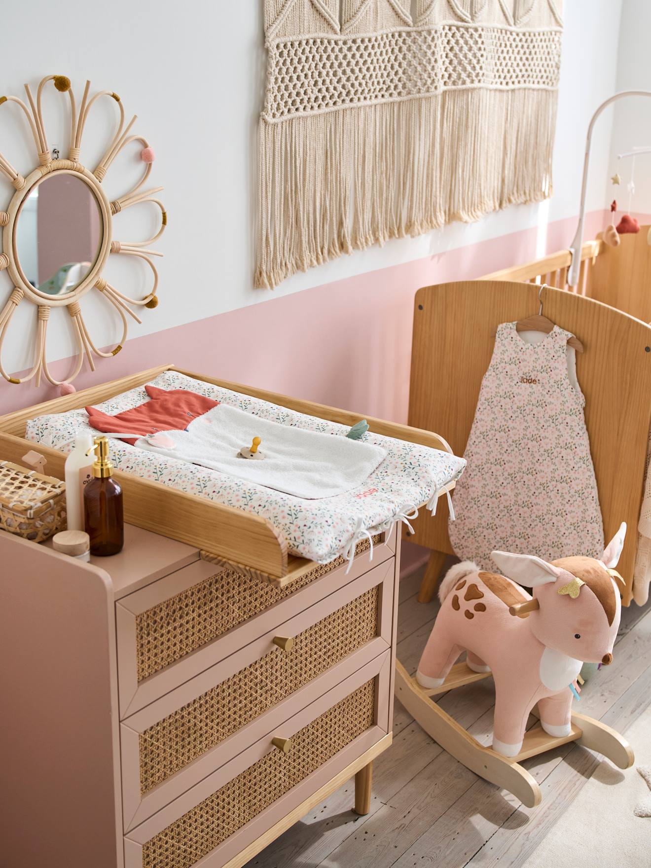 Vertbaudet Kinderzimmer Kommode mit Rattan POESIE - rosa/natur
