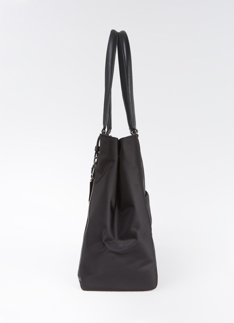 Bolsa de ombro grande Tumi Valetta com compartimento para laptop de 15 polegadas
