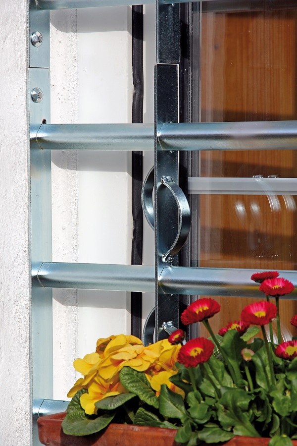 GAH Alberts Fenstergitter Secorino Style 500 - 650Â x 450 mm