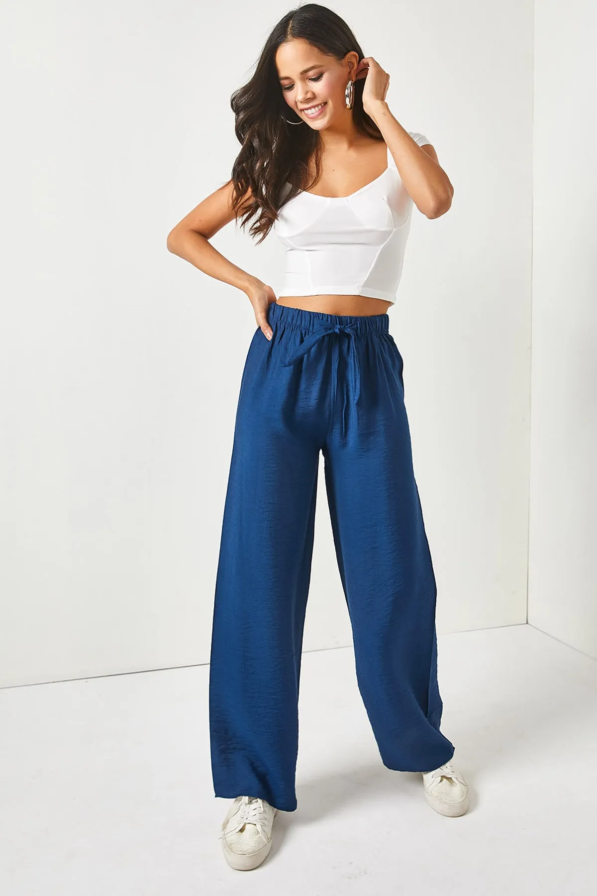 Olalook  Marineblaue Palazzo-Ayrobin-Hose mit Gürtel und elastischem Bund für Damen PNT-19000200