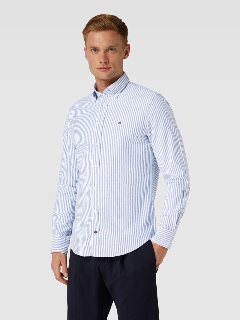 Regular Fit Business-Hemd mit Button-Down-Kragen in royalblau