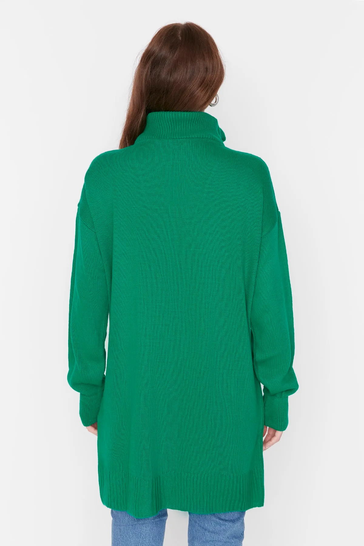 Trendyol Modest  Grüner Strickpullover mit Stehkragen und Reißverschluss TCTAW23KZ00111