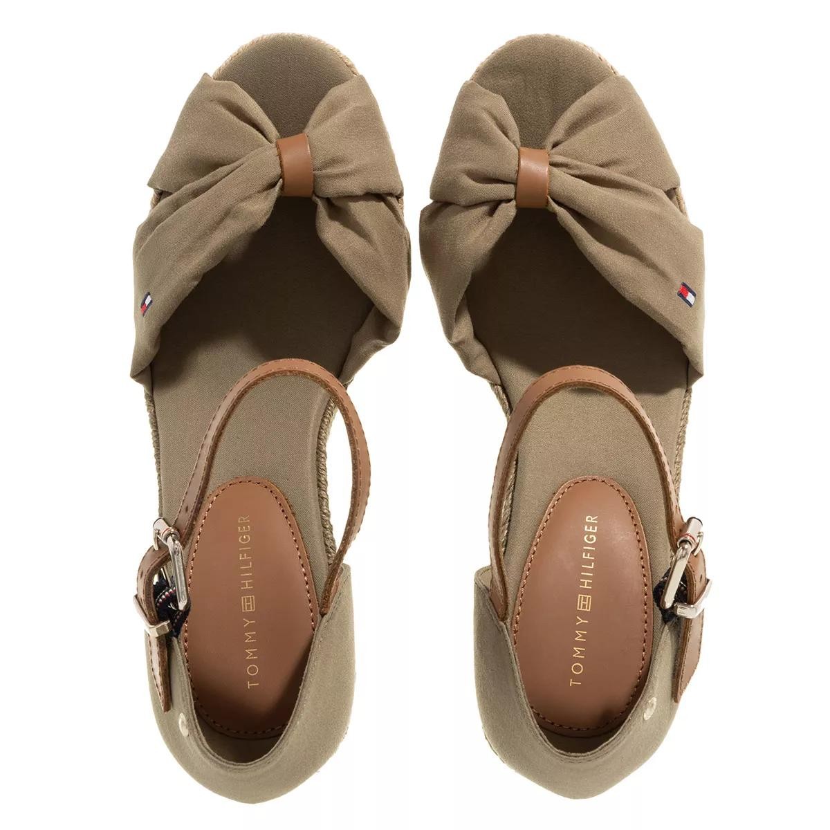 TOMMY HILFIGER Plateau Sandalen braun Sandale