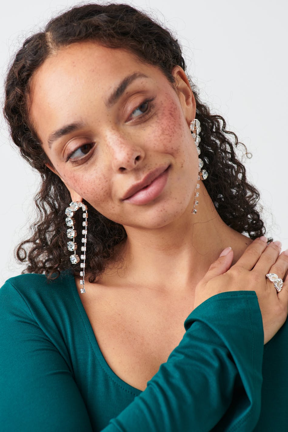 Drop rhinestone earrings