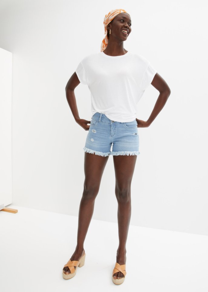 Jeans-Shorts mit Fransensaum