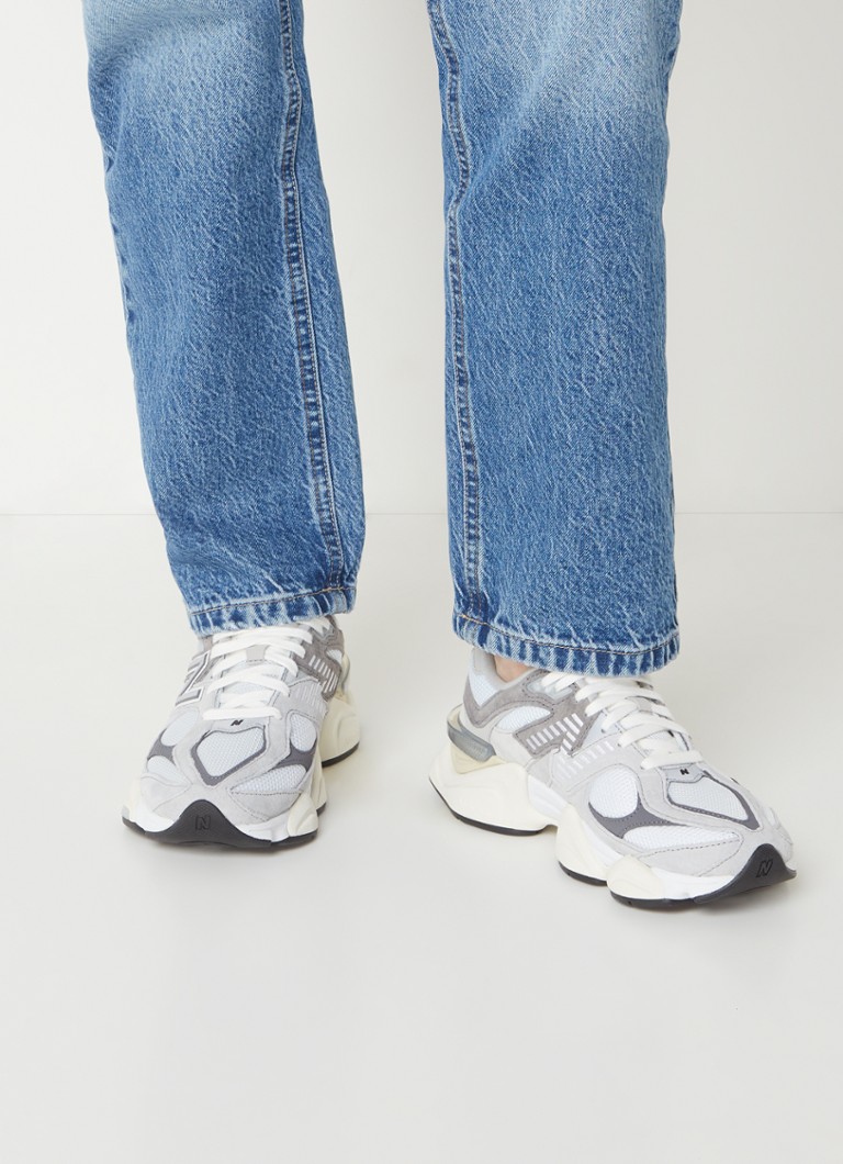 New Balance 9060 kedas ar zamšādas detaļām