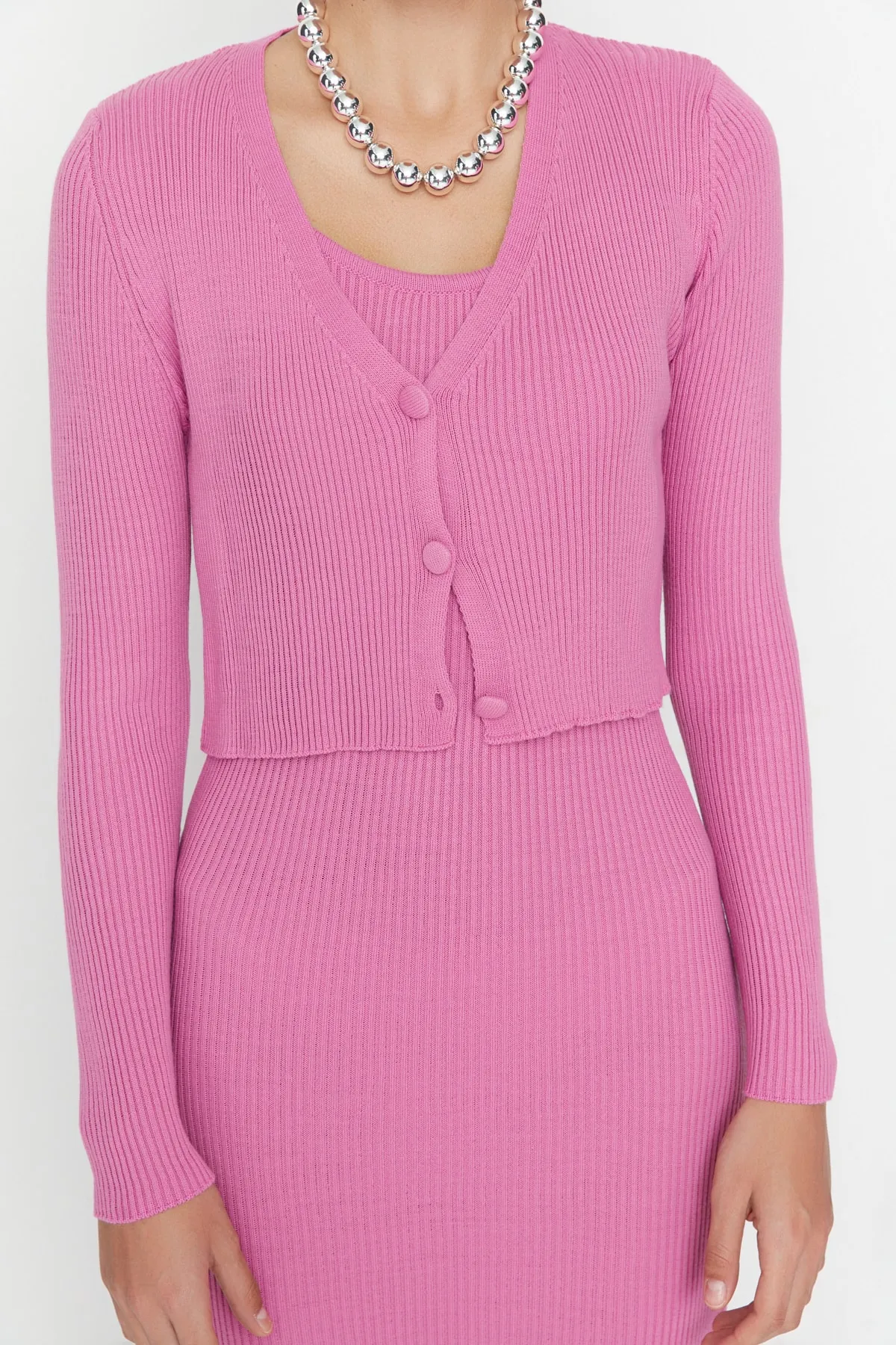 Trendyol Collection  Rosa tailliertes Midi-Strick-Cardigan-Kleid-Set TWOSS21EL0208