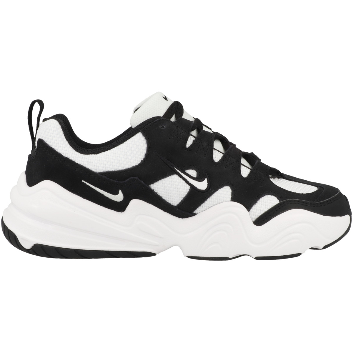 Nike Sportswear Tech Hera Sneaker Low weiss