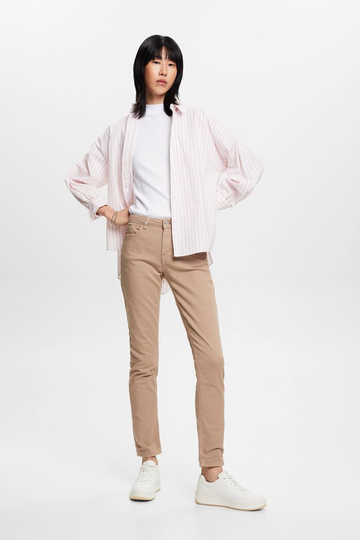 Slim-Fit-Jeans mit mittlerer Bundhöhe