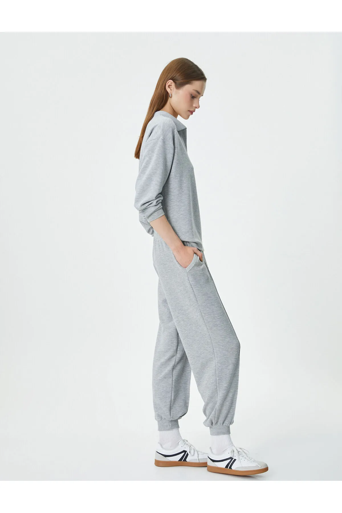 Koton  Jogger Sweatpants aus gerippter Viskose mit Schnürung in der Taille und Taschendetail