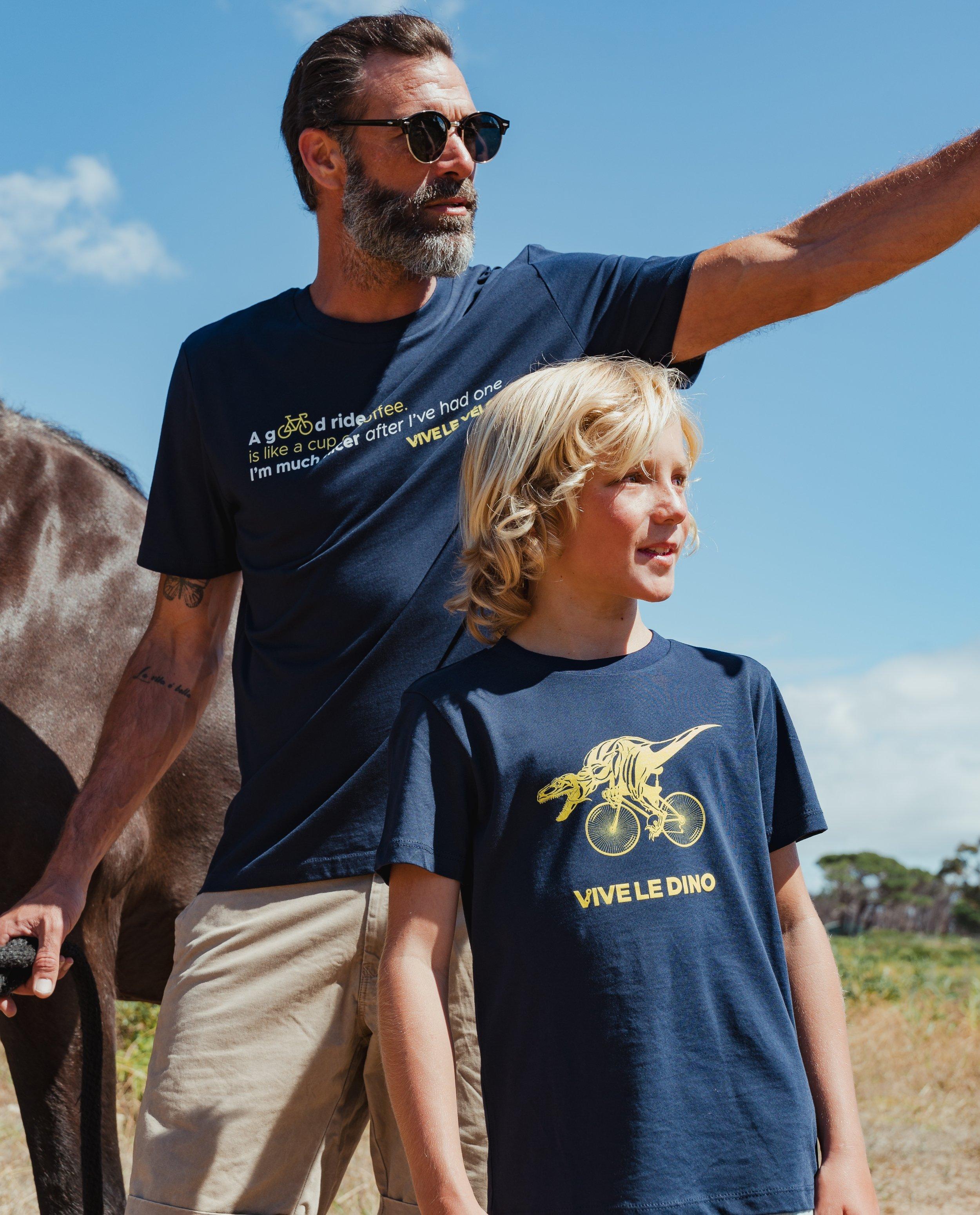 Tricou Vive le vélo cu imprimeu albastru închis