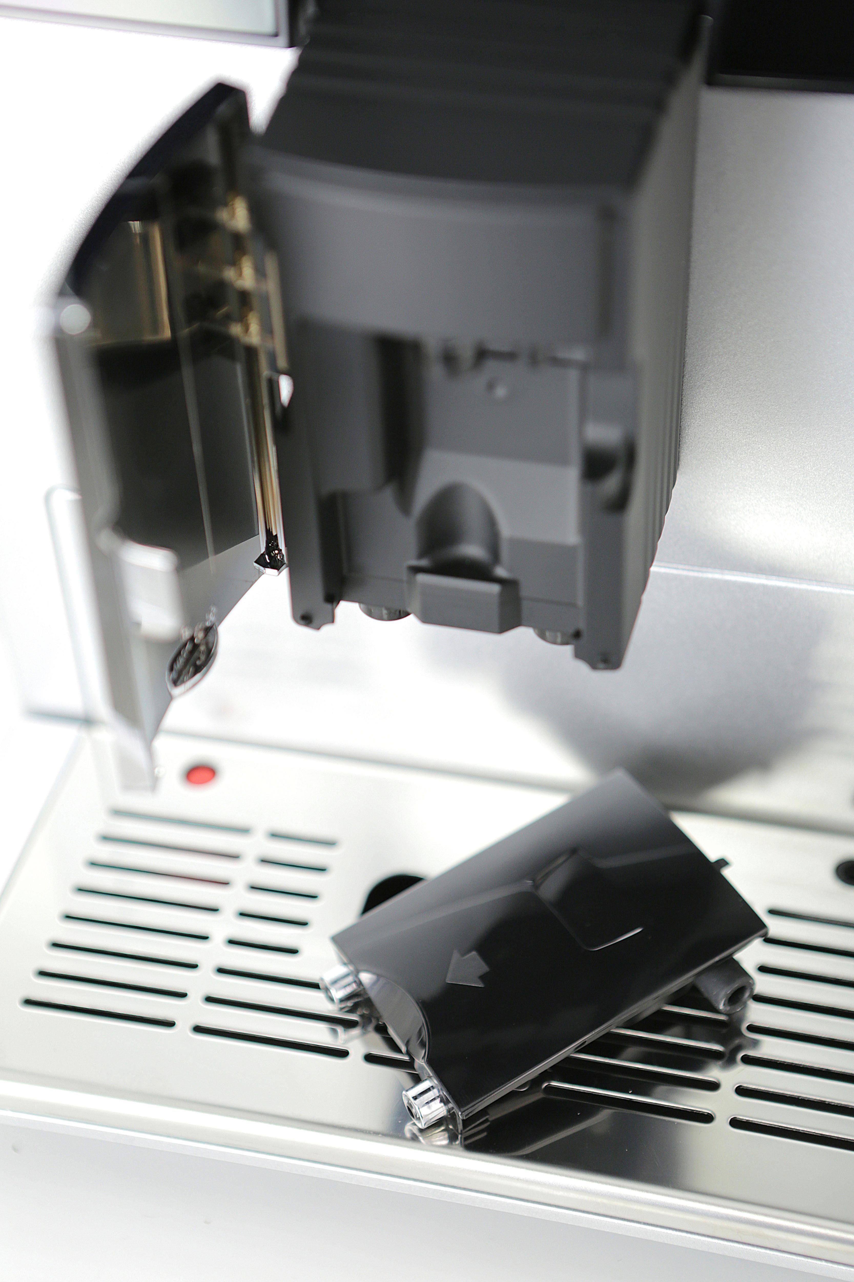 Melitta Kaffeevollautomat CI Touch® F630-101, silber, Bedienoberfläche mit Touch & Slide Funktion Flüsterleises Mahlwerk