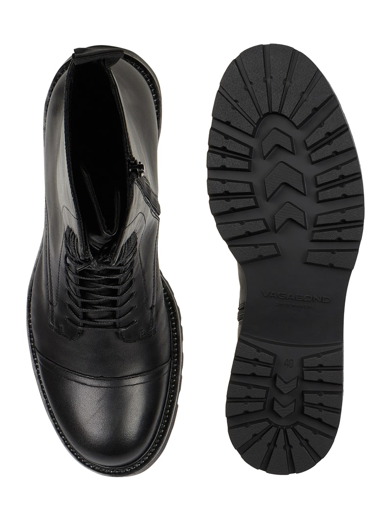 Boots aus Leder in schwarz