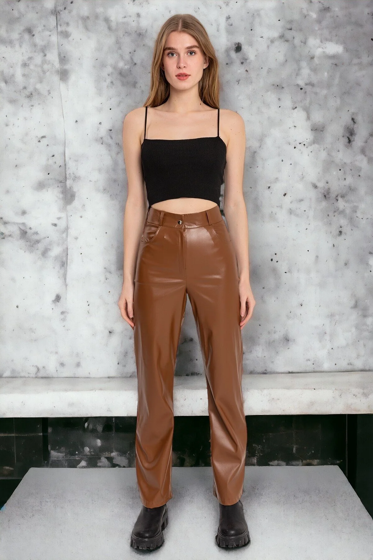 HAKKE  Damen-Lederhose mit hoher Taille