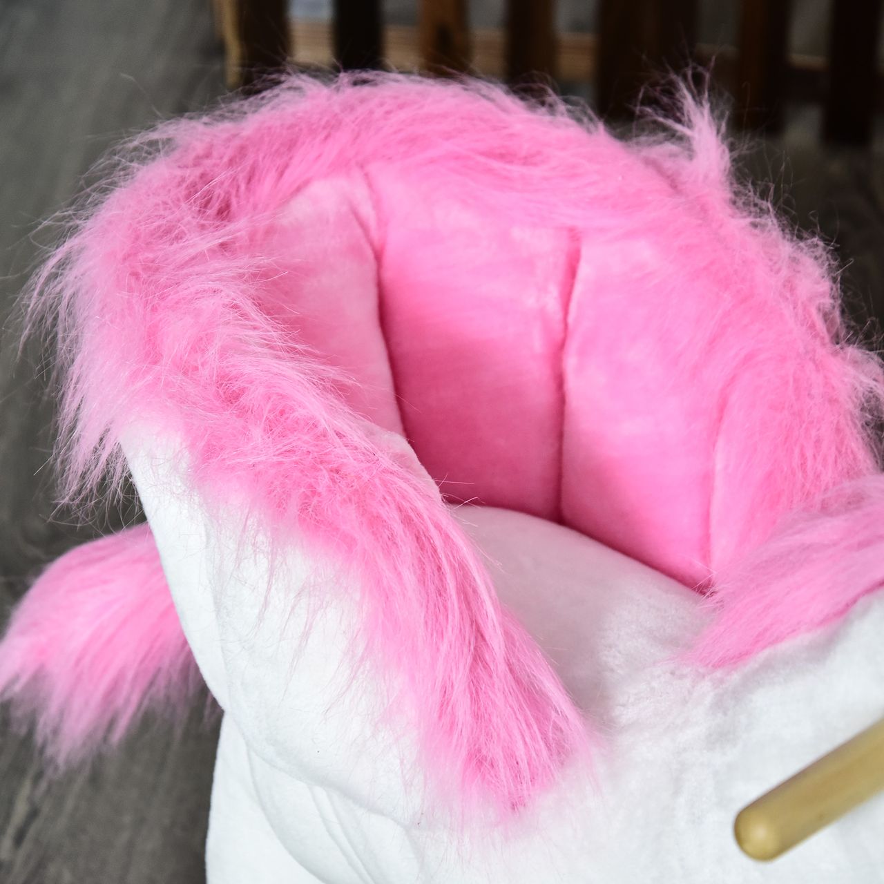 HOMCOM Schaukeltier Schaukelpferd Kinder Schaukel magisches Einhorn-Design mit Musik für Kinder für 18-36 Monate Baby Plüsch Holz Stahl Rosa Weiß 65 x 32 x 55 cm