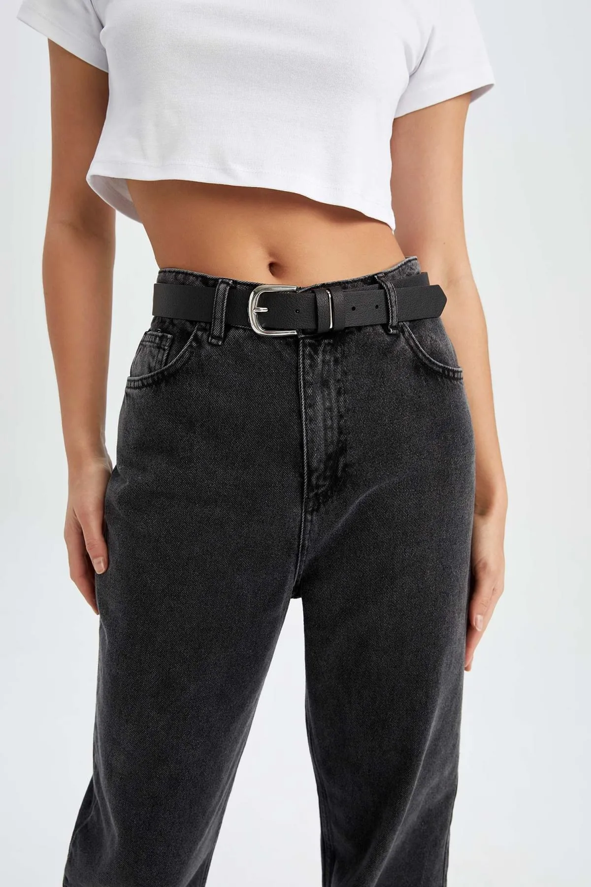 DeFacto  Damen Jeansgürtel aus Kunstleder mit rechteckiger Schnalle W3612azns