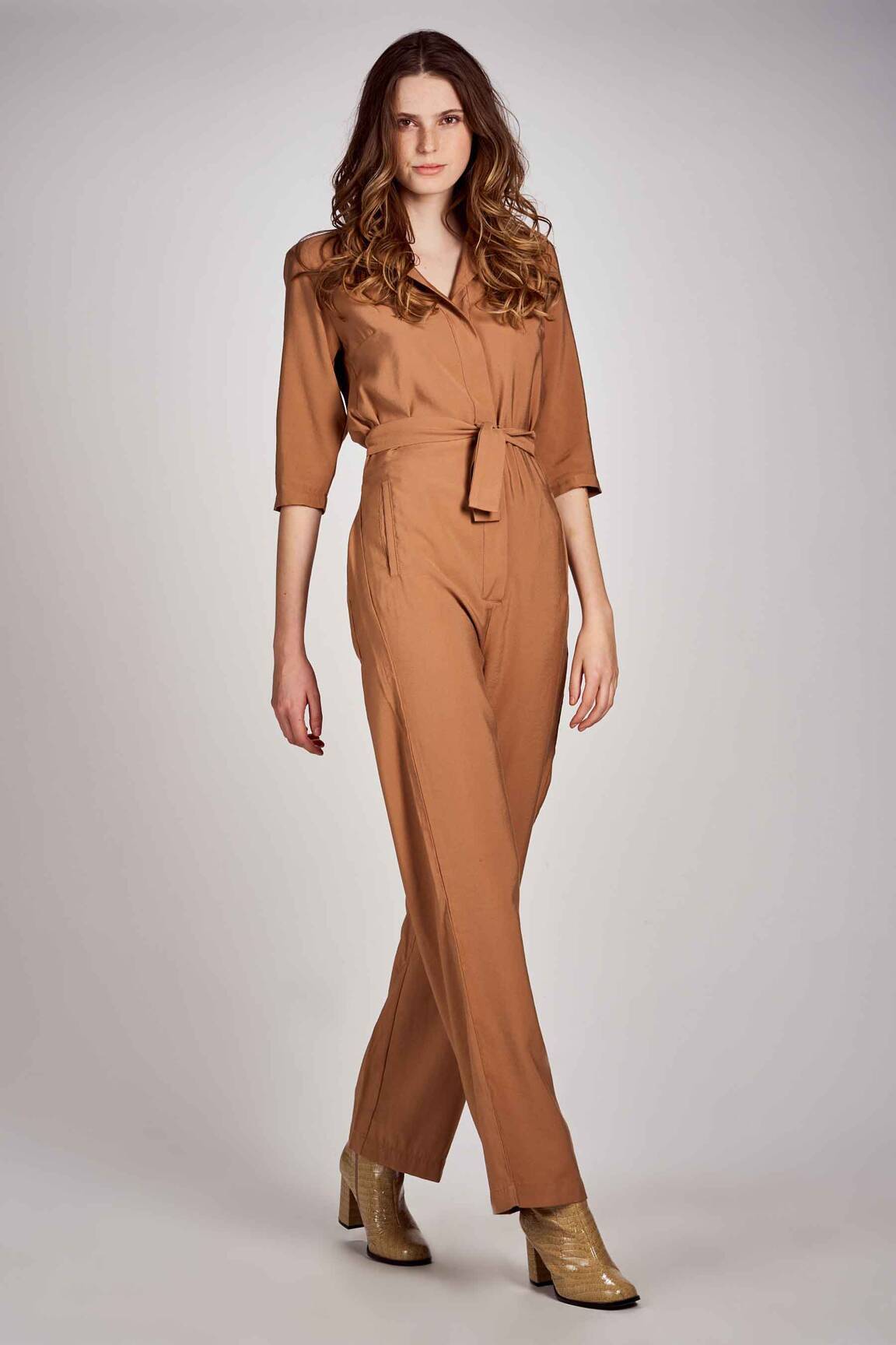 Le Fabuleux Marcel De Bruxelles Combinaisons 1 Femme couleur beige