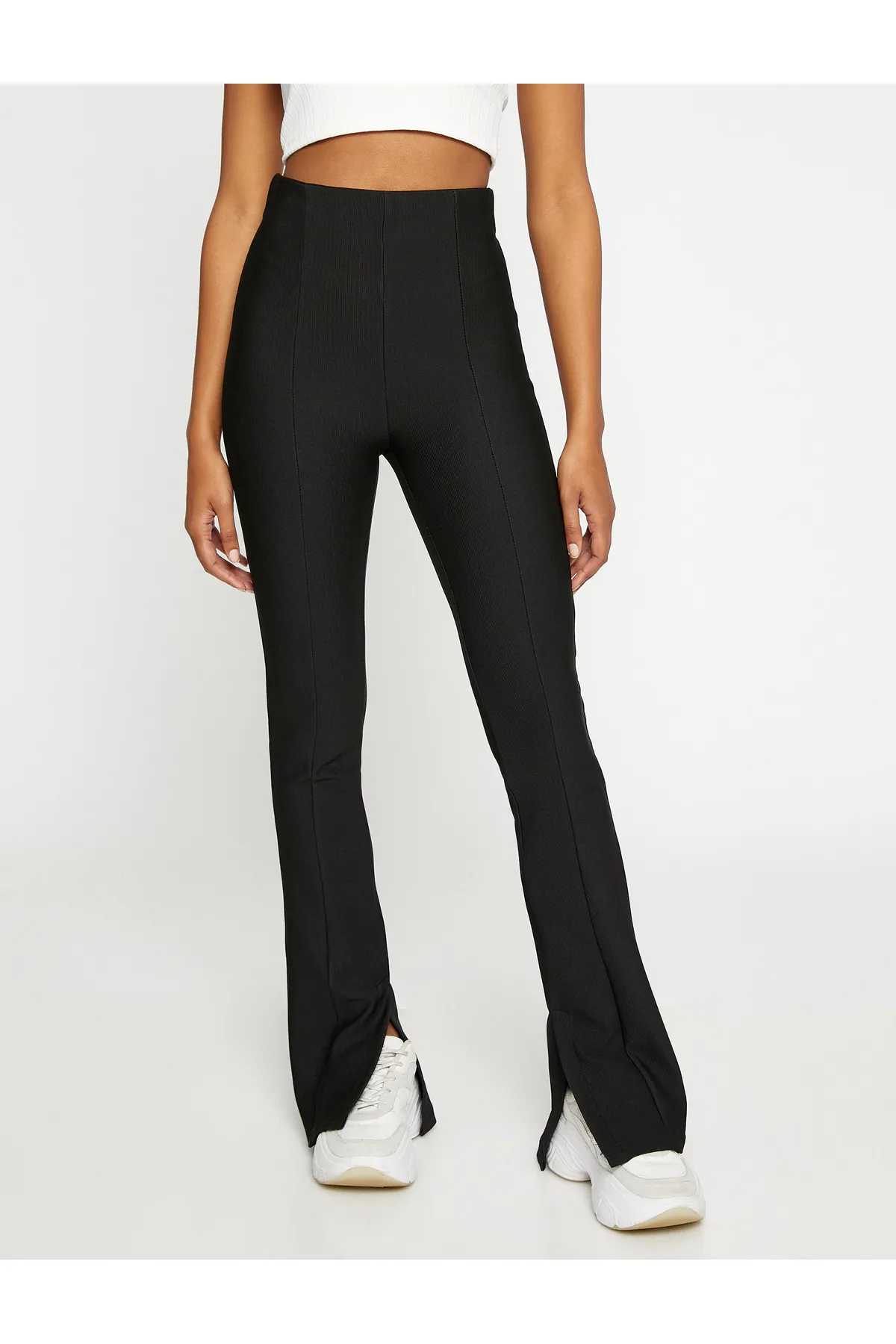 Koton  Hose mit ausgestelltem Bein, hoher Taille und detailliertem Schlitz