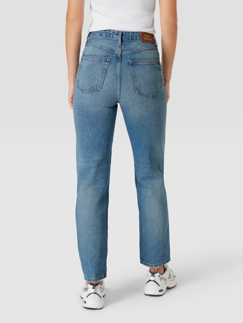 Straight Fit Jeans im Used-Look Modell 'New Classic Straight' in jeans