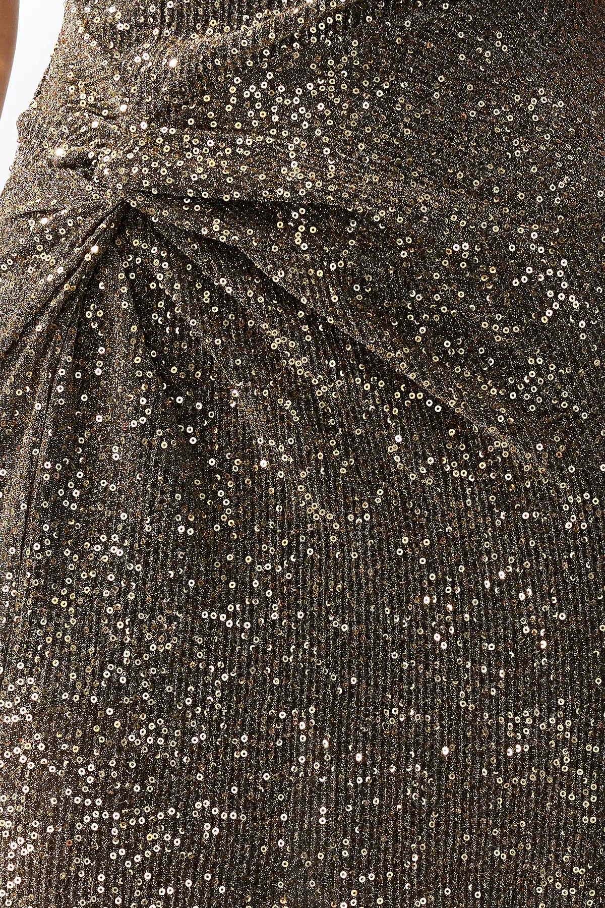 Trendyol Collection  Goldenes, figurbetontes, gestricktes Glitzer-Pailletten-Pailletten-Elegantes Abendkleid TPRSS24EL00030