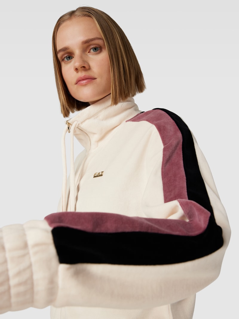 Sweatjacke mit Label-Detail Modell 'TRAIN' in beige