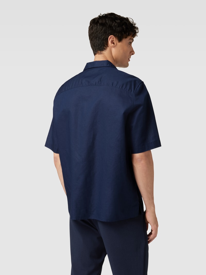 Freizeithemd mit Brusttasche in marineblau