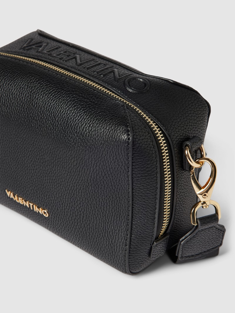 Clutch mit Strukturmuster Modell 'PATTIE' in schwarz