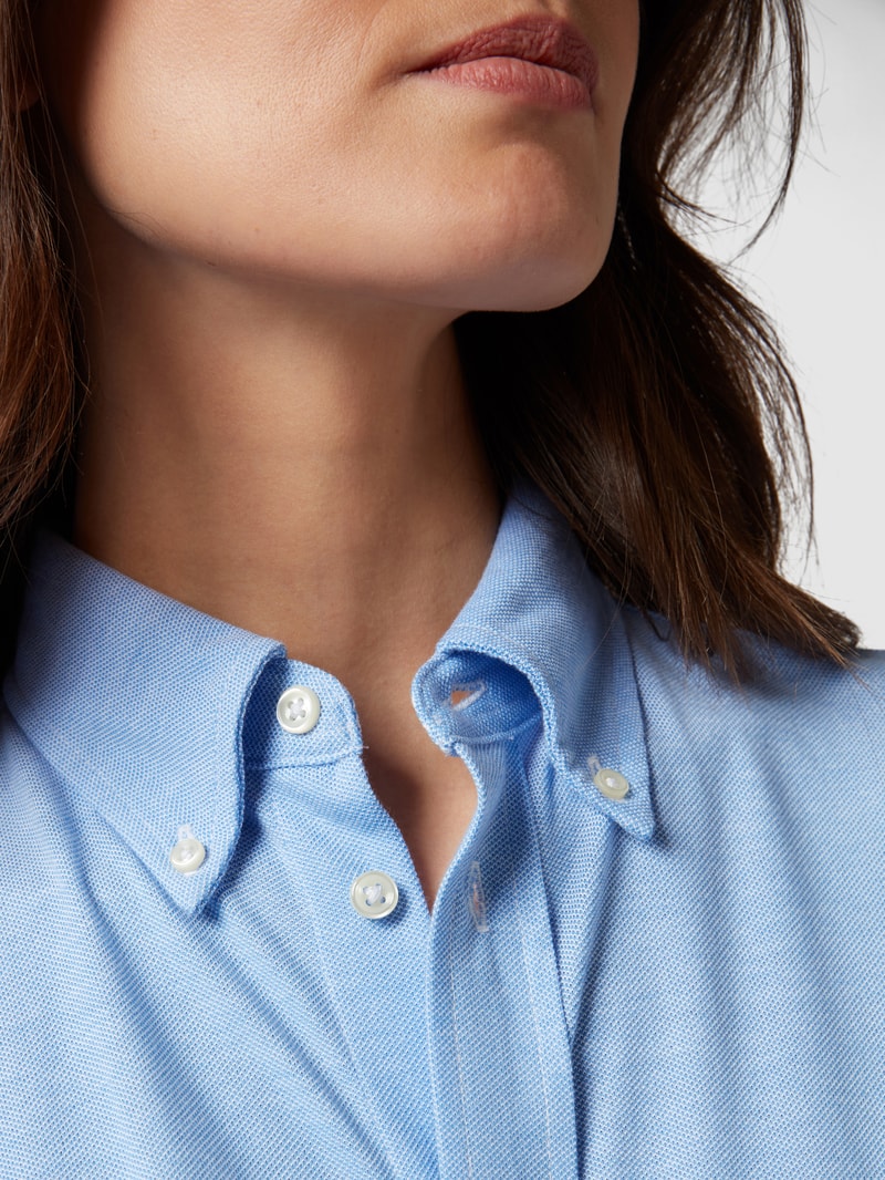 Skinny Fit Bluse aus Piqué in hellblau