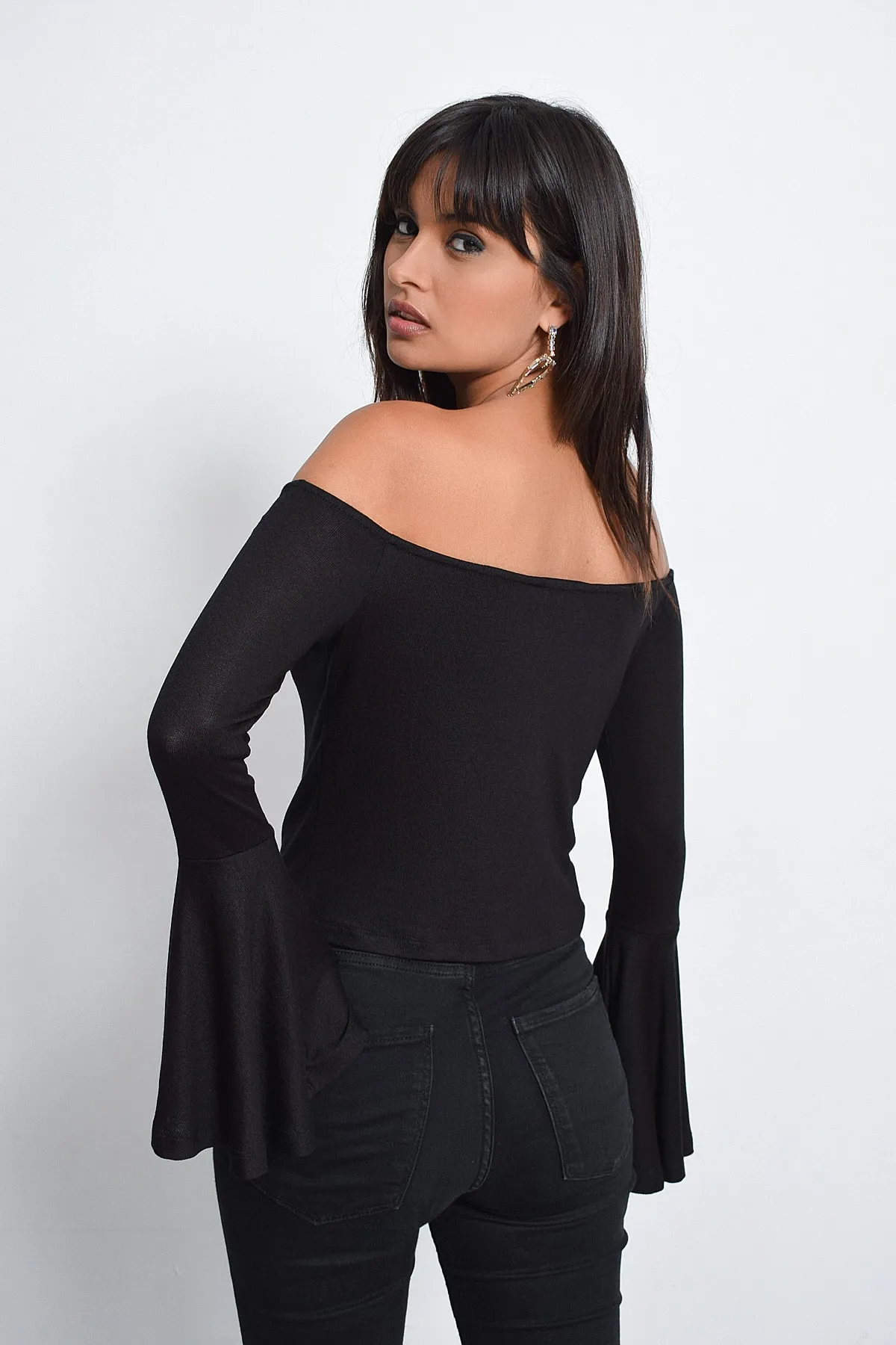 Cool & Sexy  Schwarze Damenbluse mit spanischen Ärmeln B07