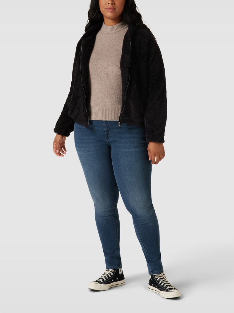 PLUS SIZE Sweatjacke aus Teddyfell mit Kapuze in schwarz