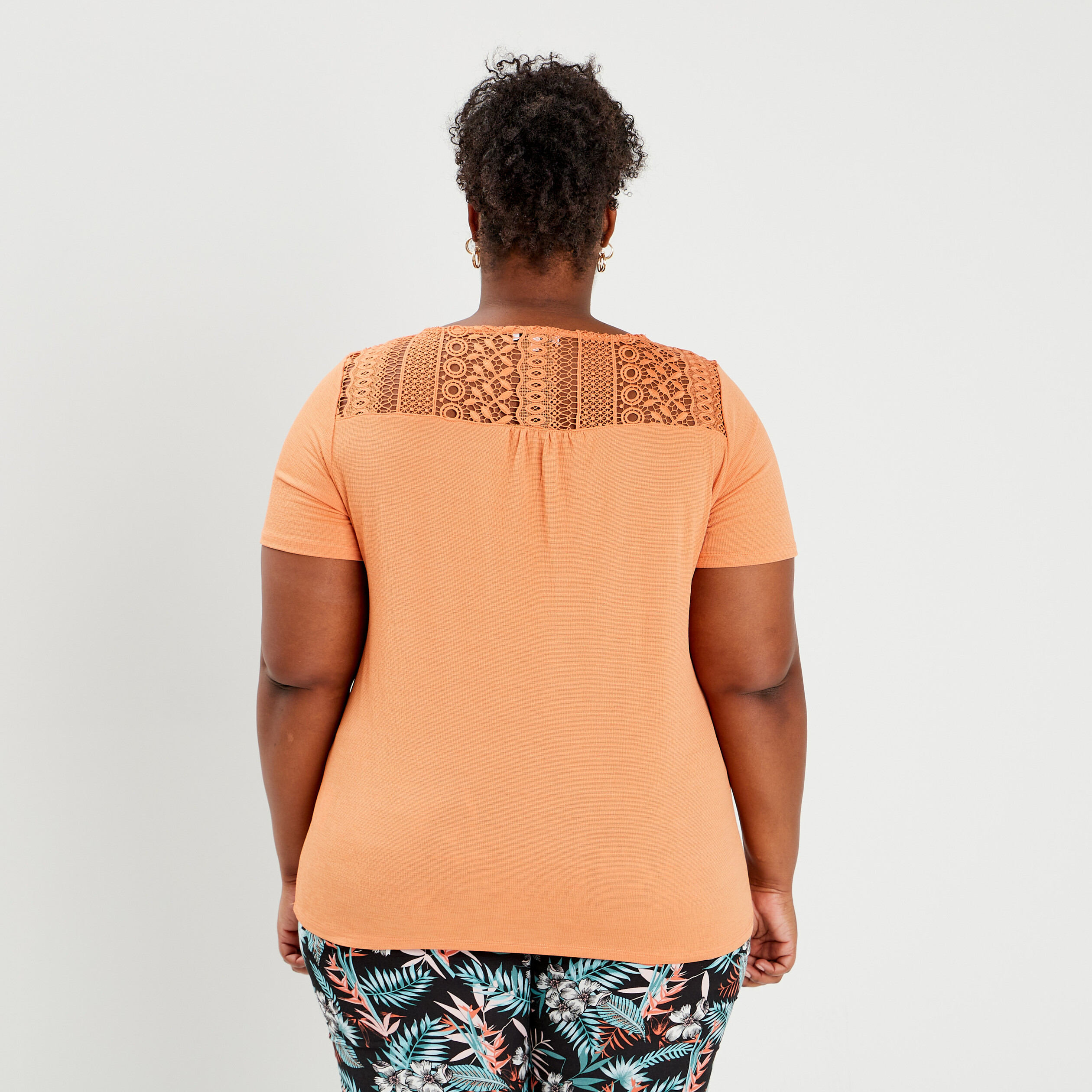 T-shirt avec cordons et dentelle orange corail femme grande taille | La Halle