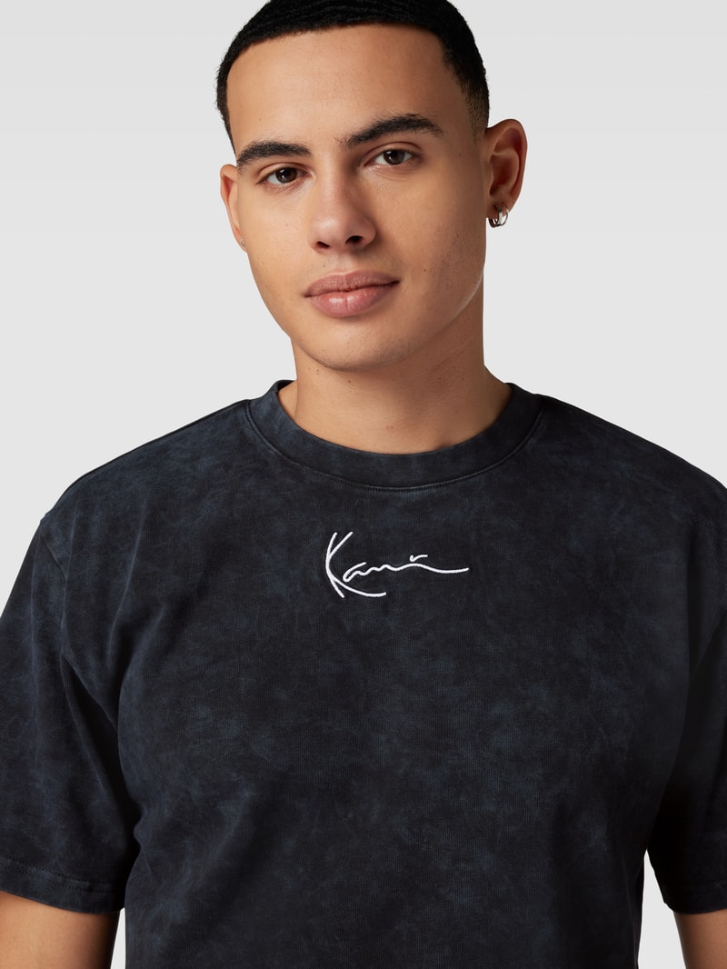 T-Shirt mit Label-Stitching in black