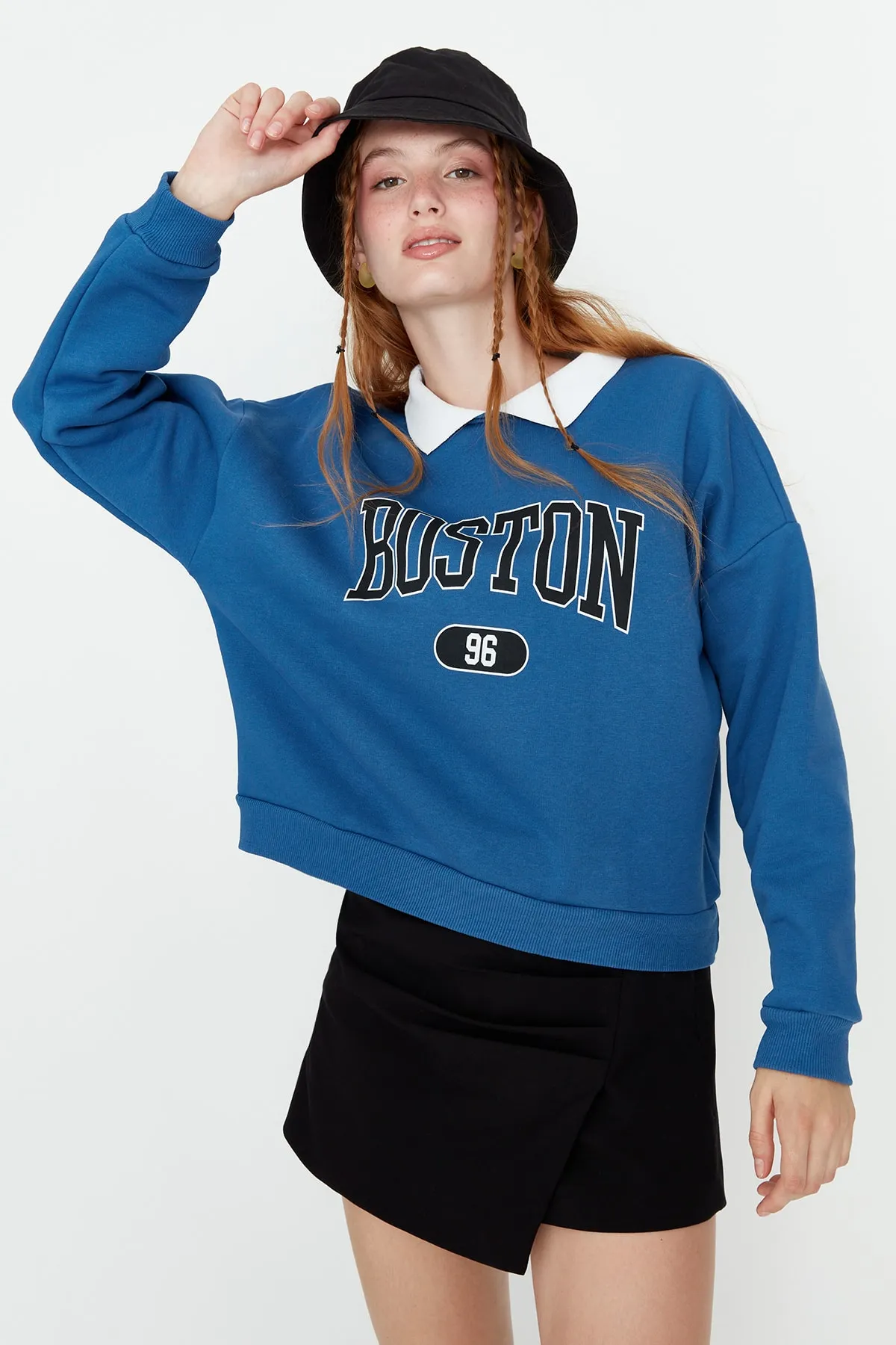 Trendyol Collection  Indigo bedrucktes Boyfriend-Sweatshirt aus dickem Fleece innen TWOSS21SW0171