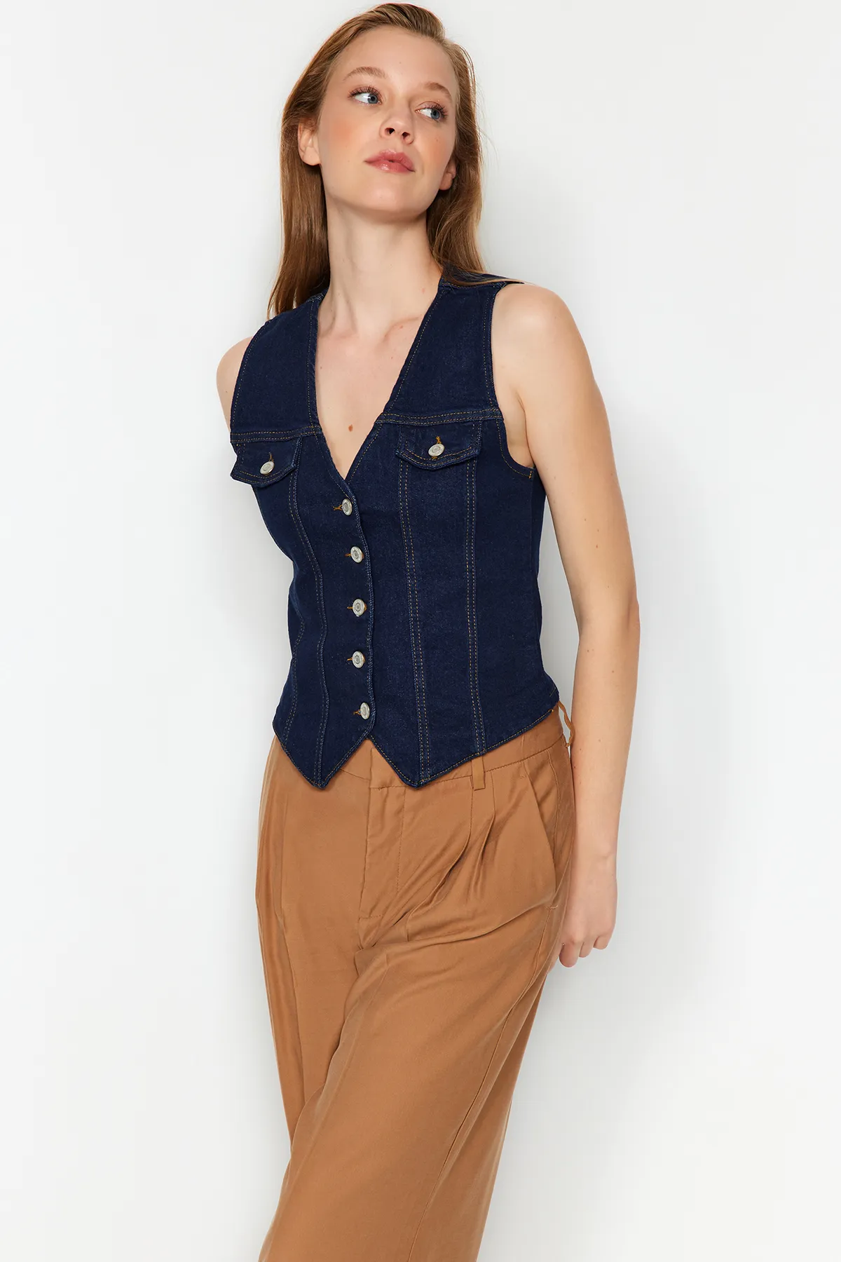 Trendyol Collection  Dunkelblaue Jeansweste TWOAW24YE00072