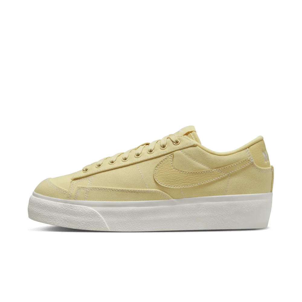 Nike Blazer Low Platform Canvas Cnvs DV7475-200 / braun