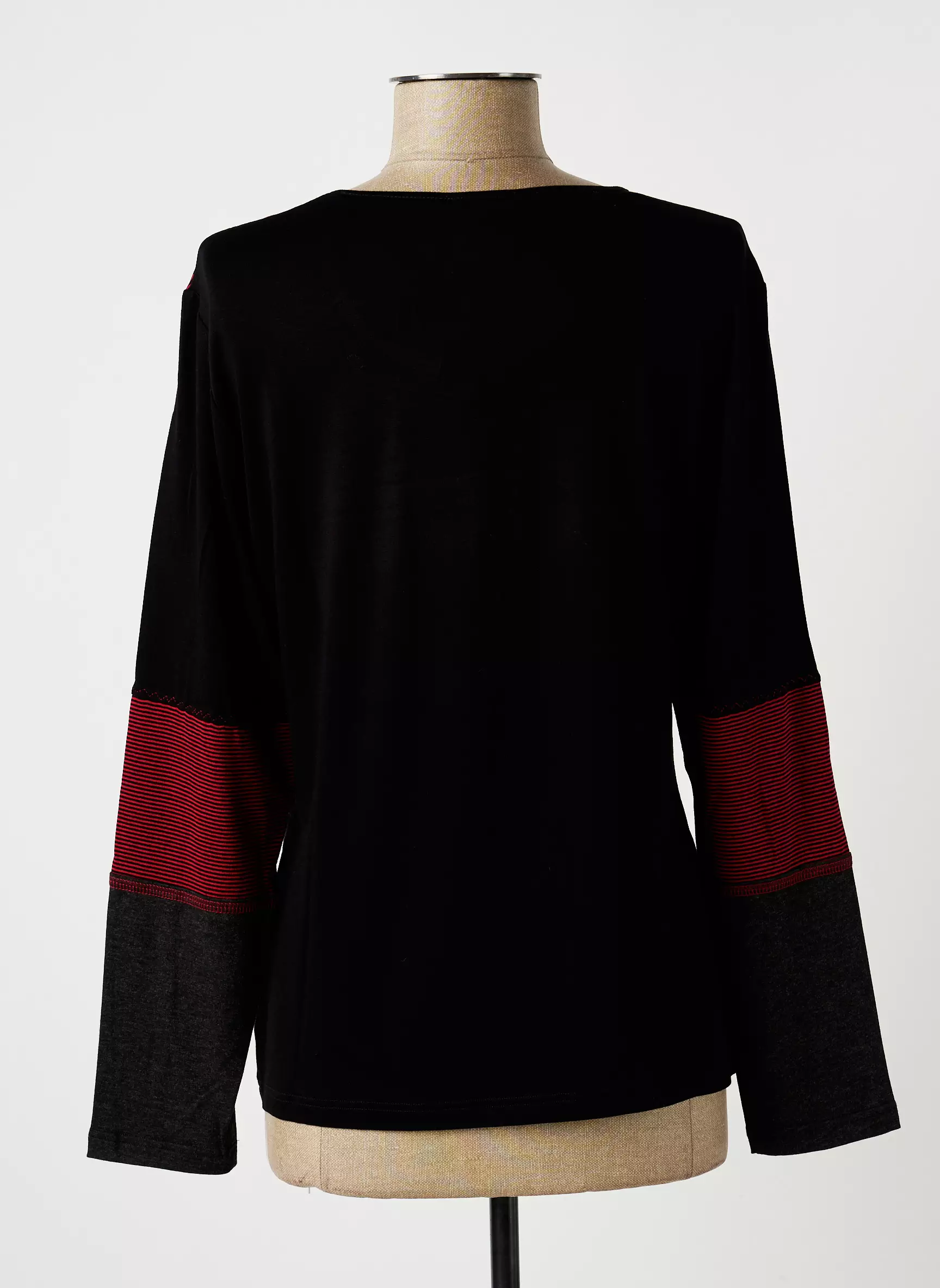 Guy Dubouis Tshirts Femme couleur noir