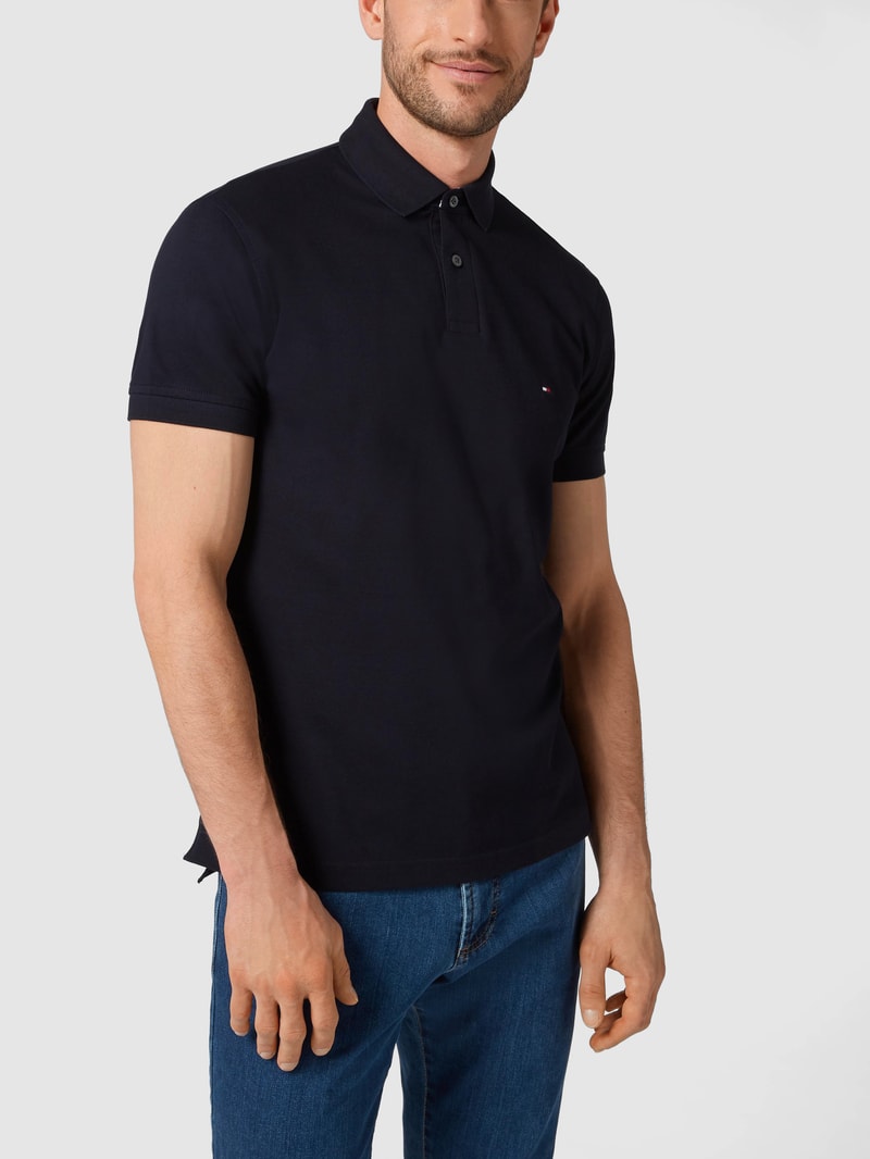 Regular Fit Poloshirt aus Piqué in marineblau