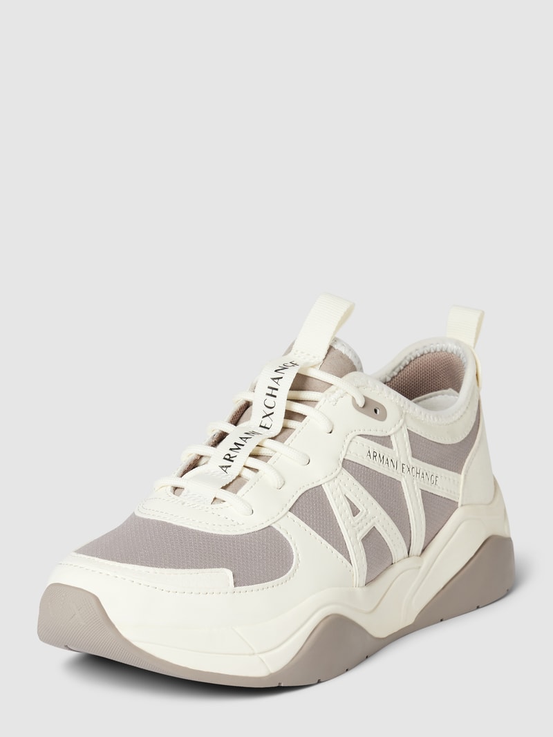 Sneaker in Two-Tone-Machart in beige