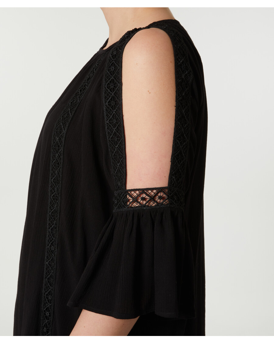 Bluse mit Spitzendetails