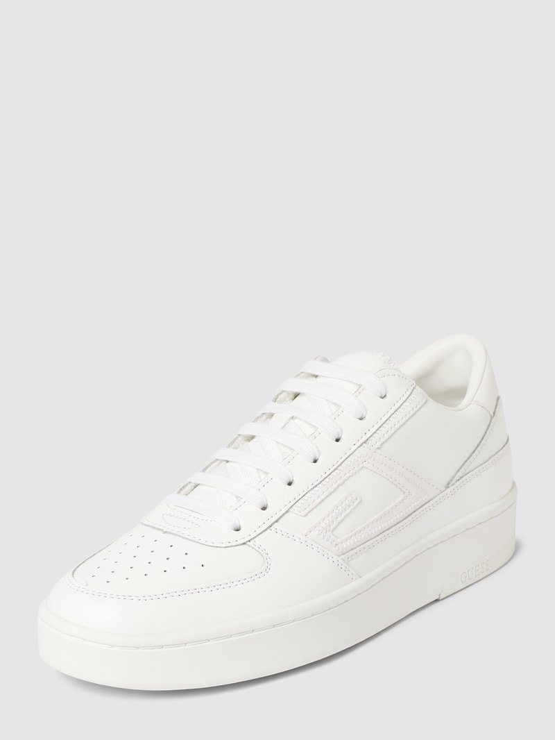 Sneaker mit Schnürverschluss Modell 'SILINA' in weiß