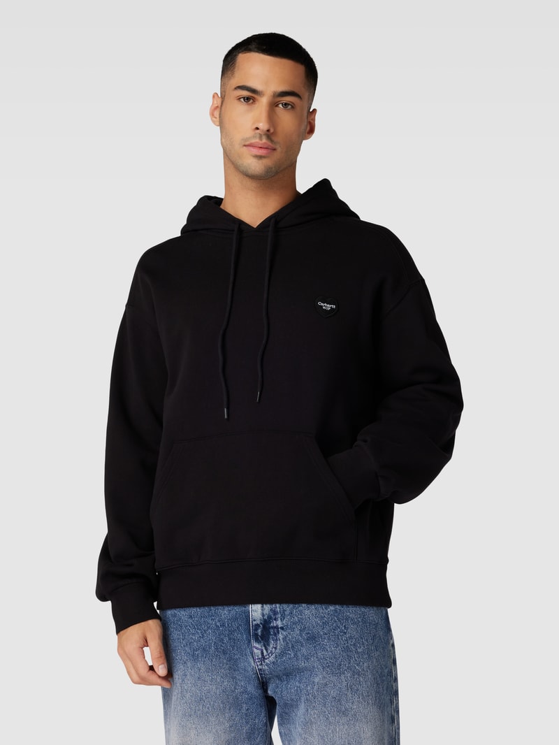 Hoodie mit Patch Modell 'HEART PATCH' in schwarz