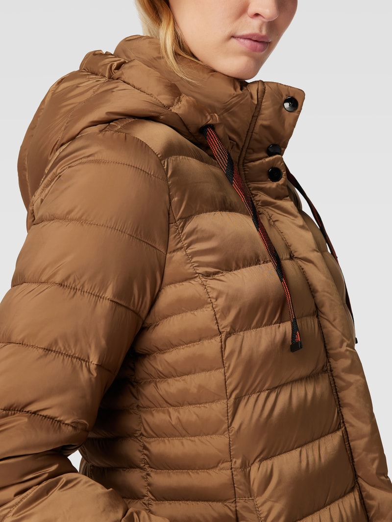 Jacke mit Label-Detail in taupe