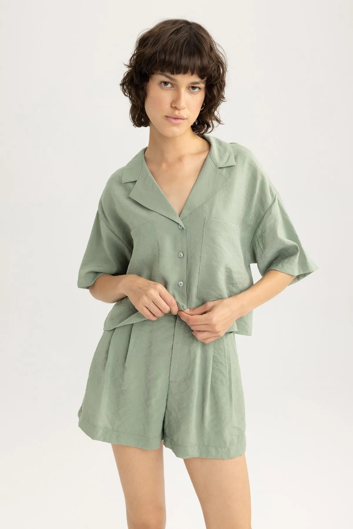 DeFacto  Regular Fit Modal-Shorts mit normaler Taille X4722az23sm