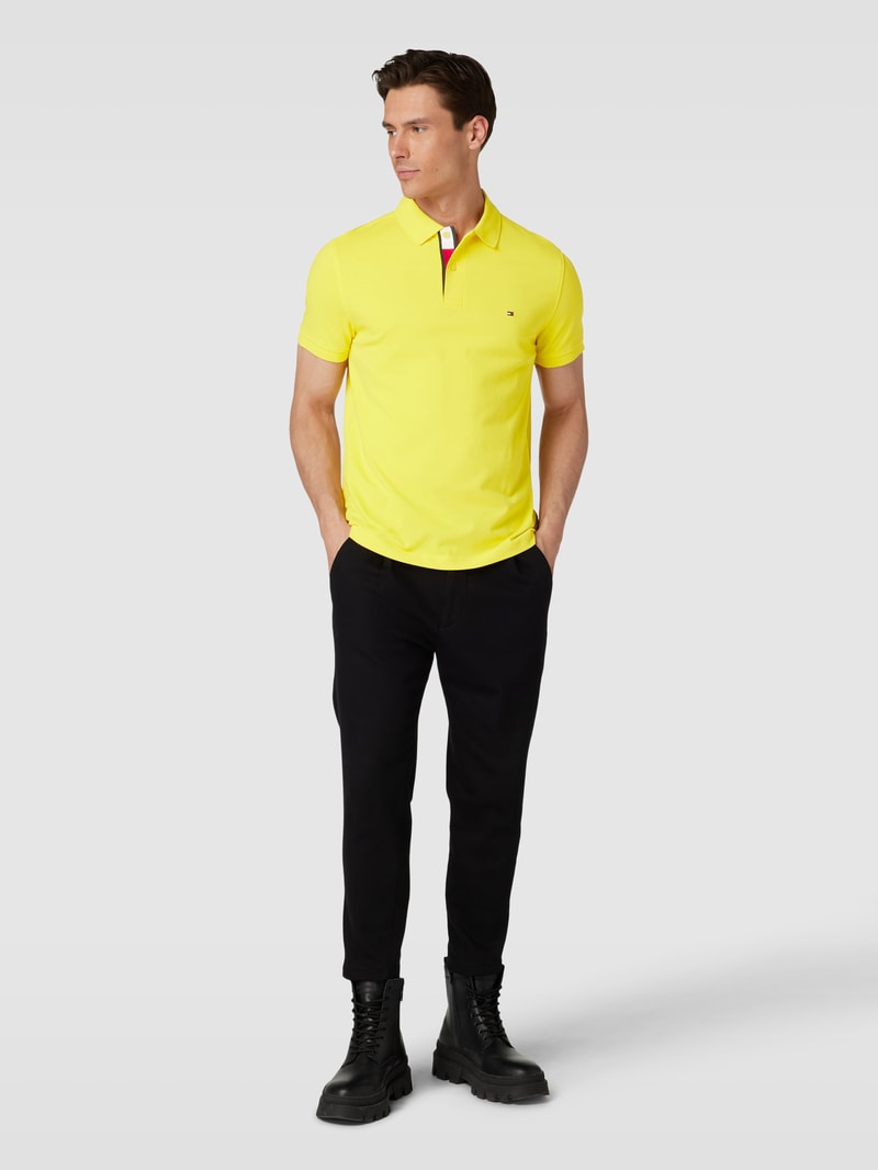 Poloshirt mit Label-Detail in gelb